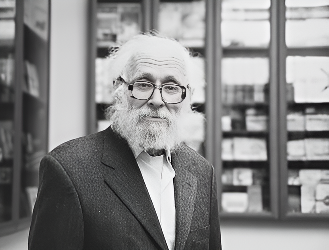 Outstanding scientist Revold Mikhailovich Entov has passed away