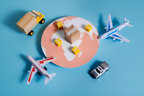 Alexander Firanchuk and Olga Ponomaryova explained why the strong ruble did not cause imports to grow, while exports shrank